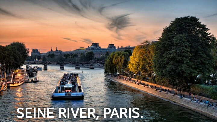 tourist centers in paris