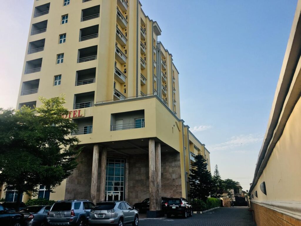 peninsula hotel lekki